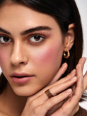 رژگونه مات سبک LIGHTWEIGHT رنگ INSTA FLAME شیگلم SHEGLAM
